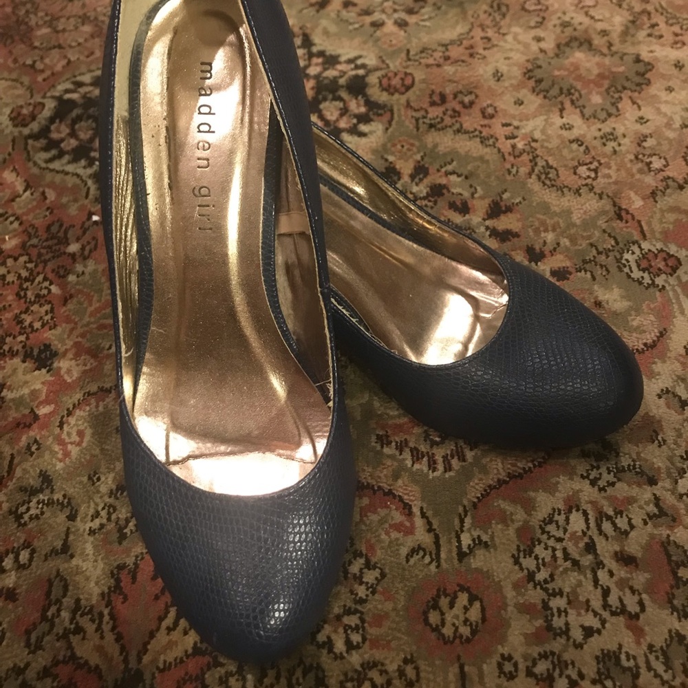 Madden Girl Navy Blue Heels (2 1/2 in.)